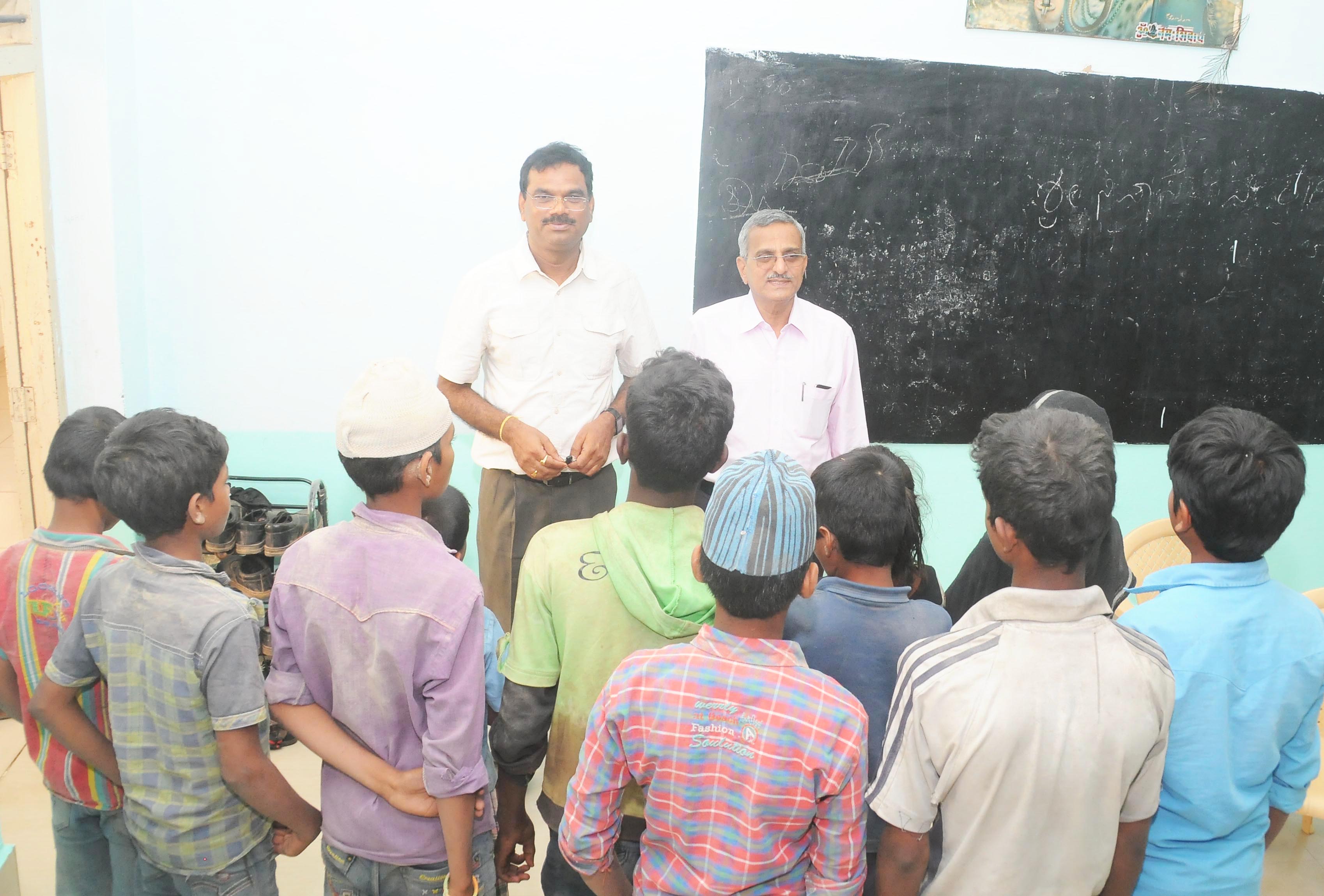 ಬಾಲ ಕಾರ್ಮಿಕರ ರಕ್ಷಣಾ ಅಧಿಕಾರಿಗಳ ದಾಳಿ